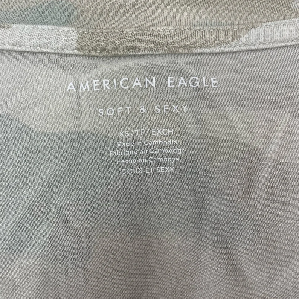 *3/$15* American Eagle Soft & Sexy V-Neck Camo T-Shirt, XS - Picture 7 of 7